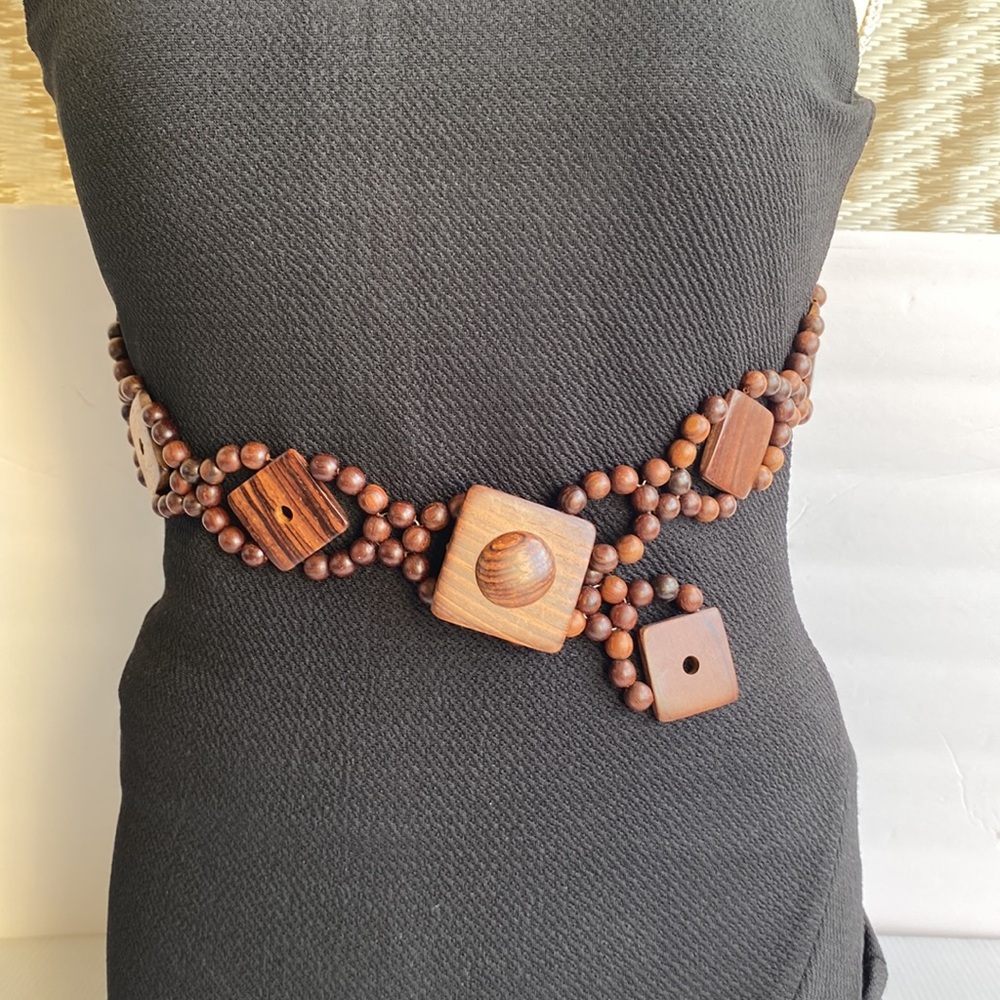 Wooden Chocolate brown adjustable belt approx 36-37 inches